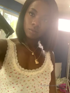 Smoke lay in bed chat with fans