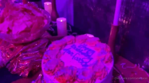Sneak peak into my birthday partyyyyy