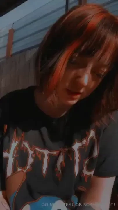 Titties out when i smoke 