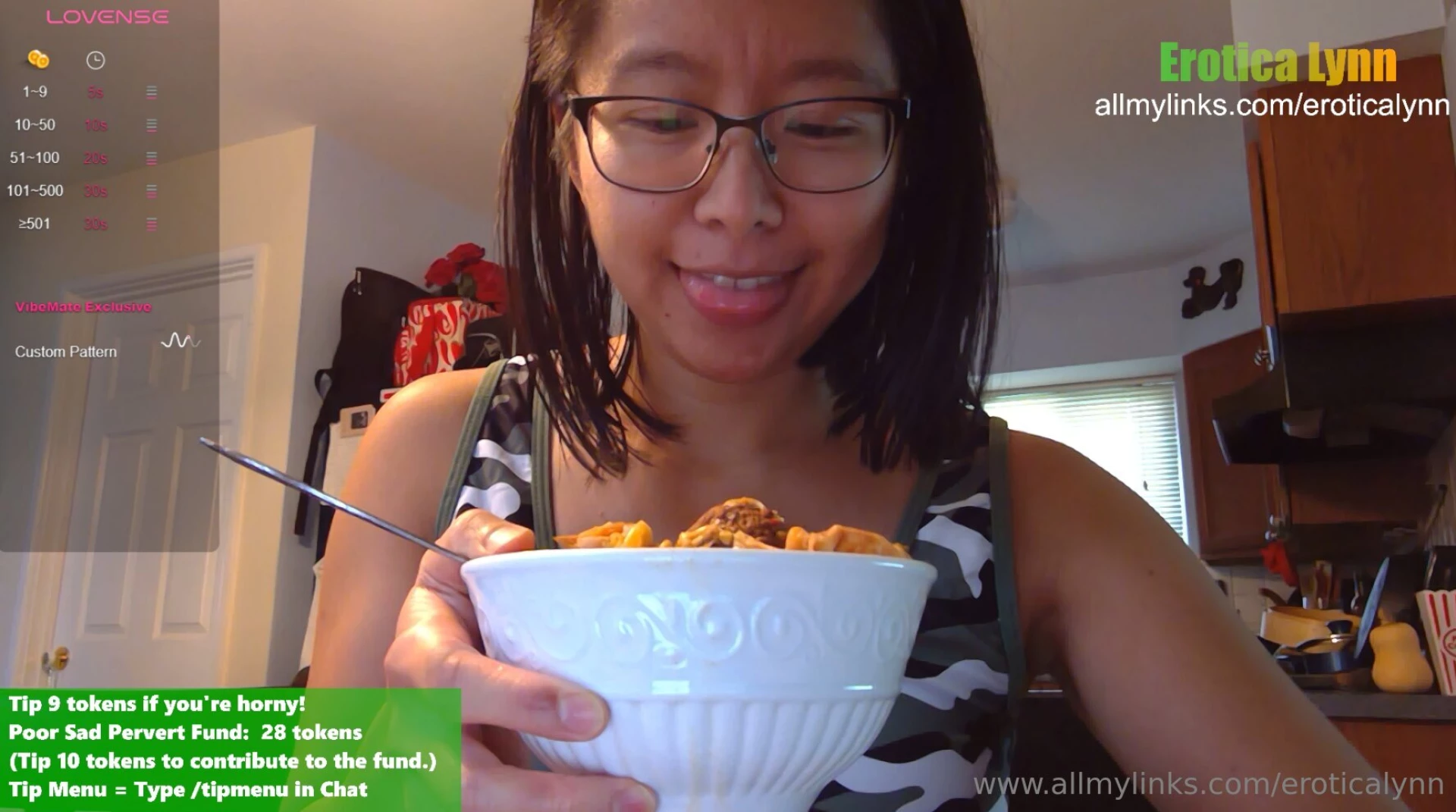 Come watch me be hungry and horny on my live cam i ll be online for 