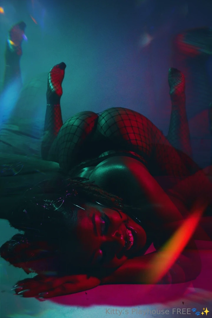 Cum get behind it dada 