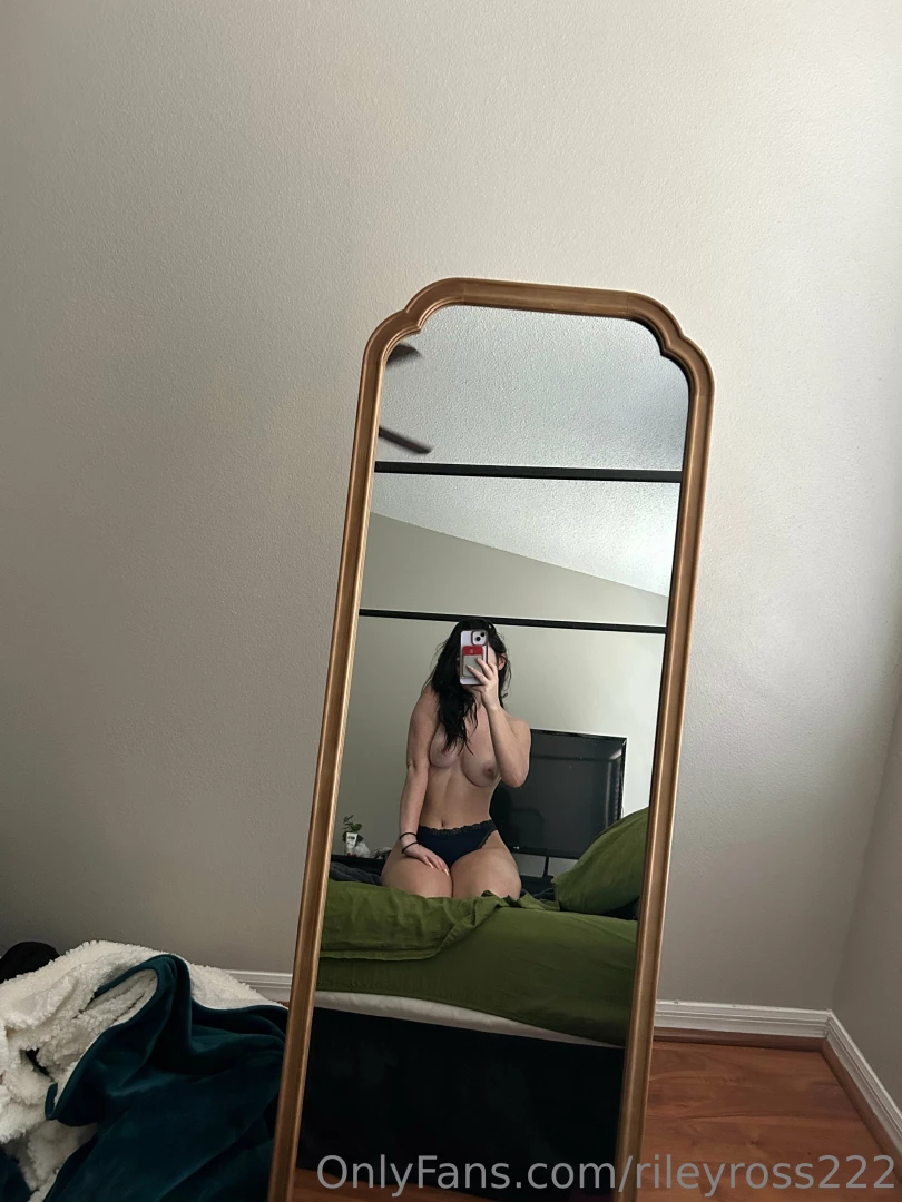 You wake up to me in your bed like this wyd 