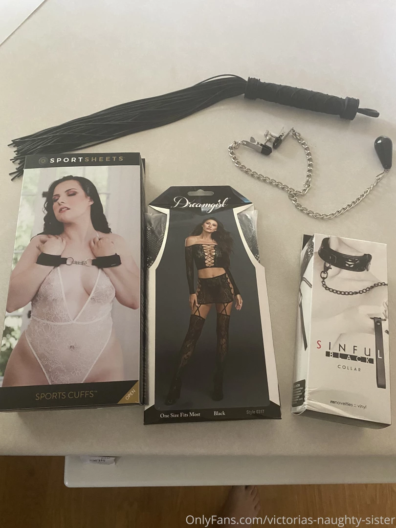 Shout out to all my freaky freaky loves got some new goodies wanna see 