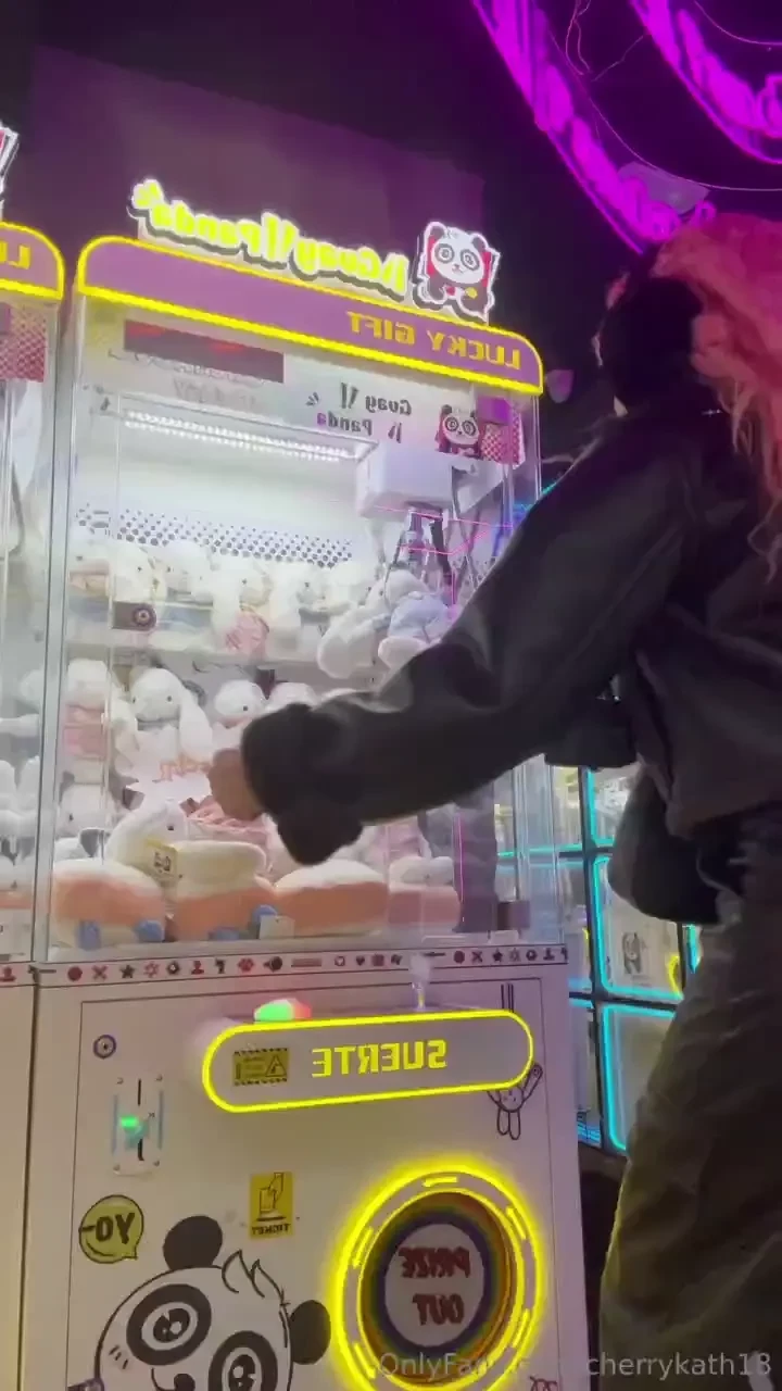 Siiiiiii i have something for u on dm 