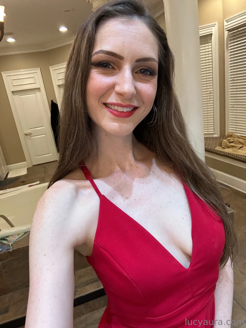 Happy 5th wedding anniversary to me and hubby here was my outfit the part 2 