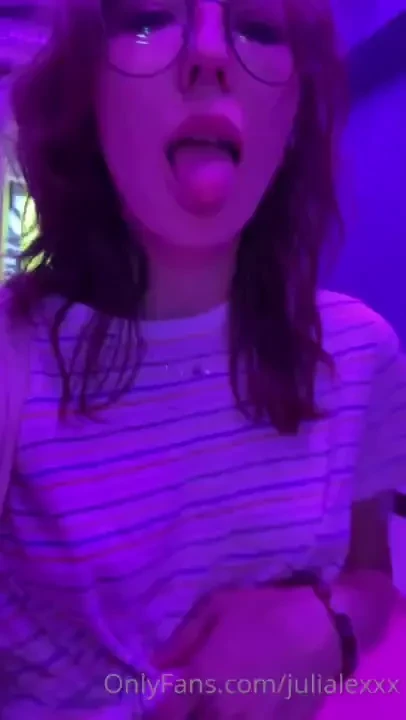 What could be more sexy than acting naughty in public 