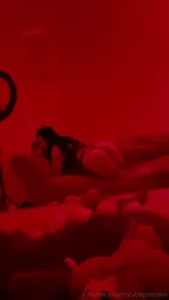 Red lights good music and fine ass what else is missing