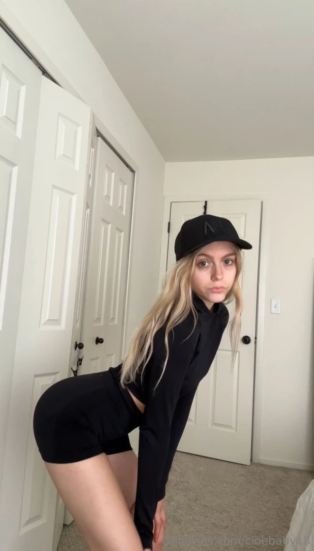 Come subscribe to my free vip page ittybittybabiee message me with a 