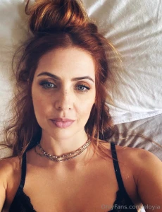 Does this girl deserve a little financial bonus from you part 3