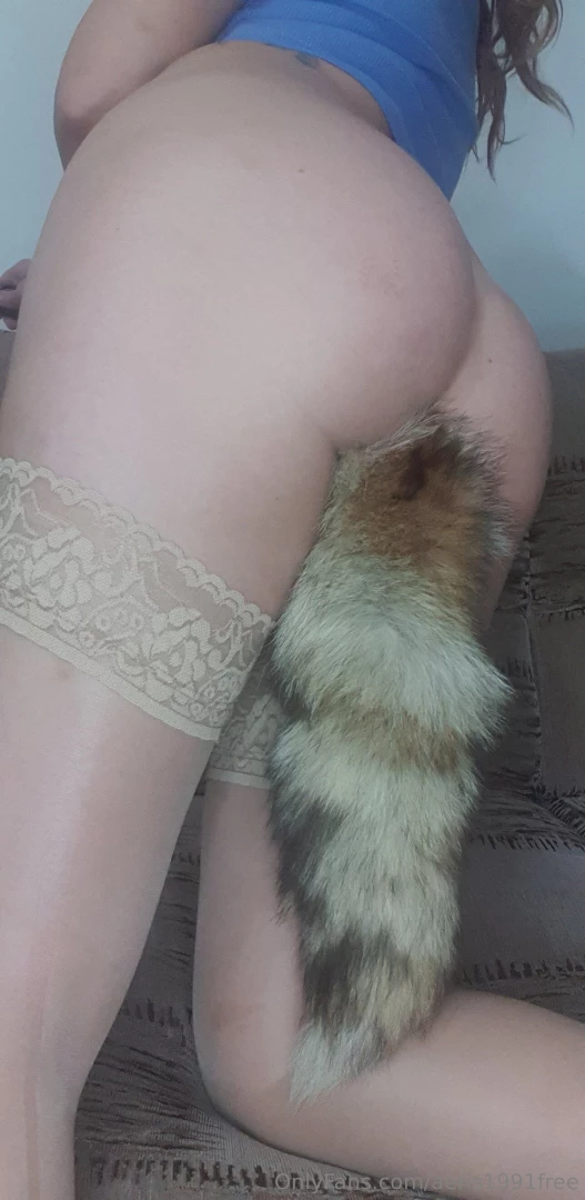 With a tail s chvostikom 