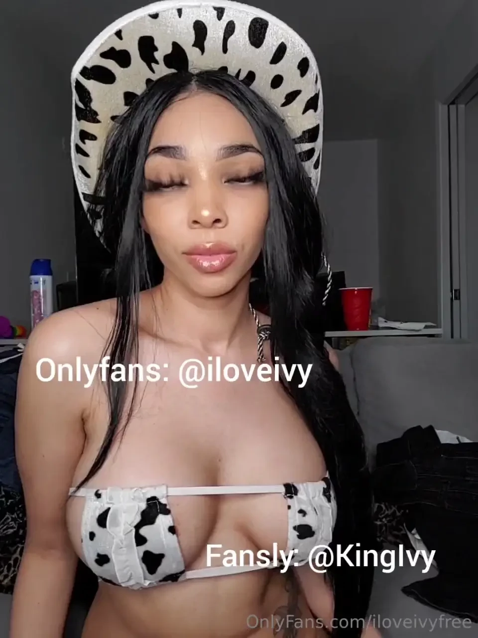 I like to ride like a real cowgirl yeehaw if you want to seemy 