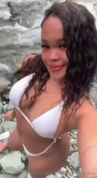 Would u go on an adventure with meee i hope u dont mind if we get wet 