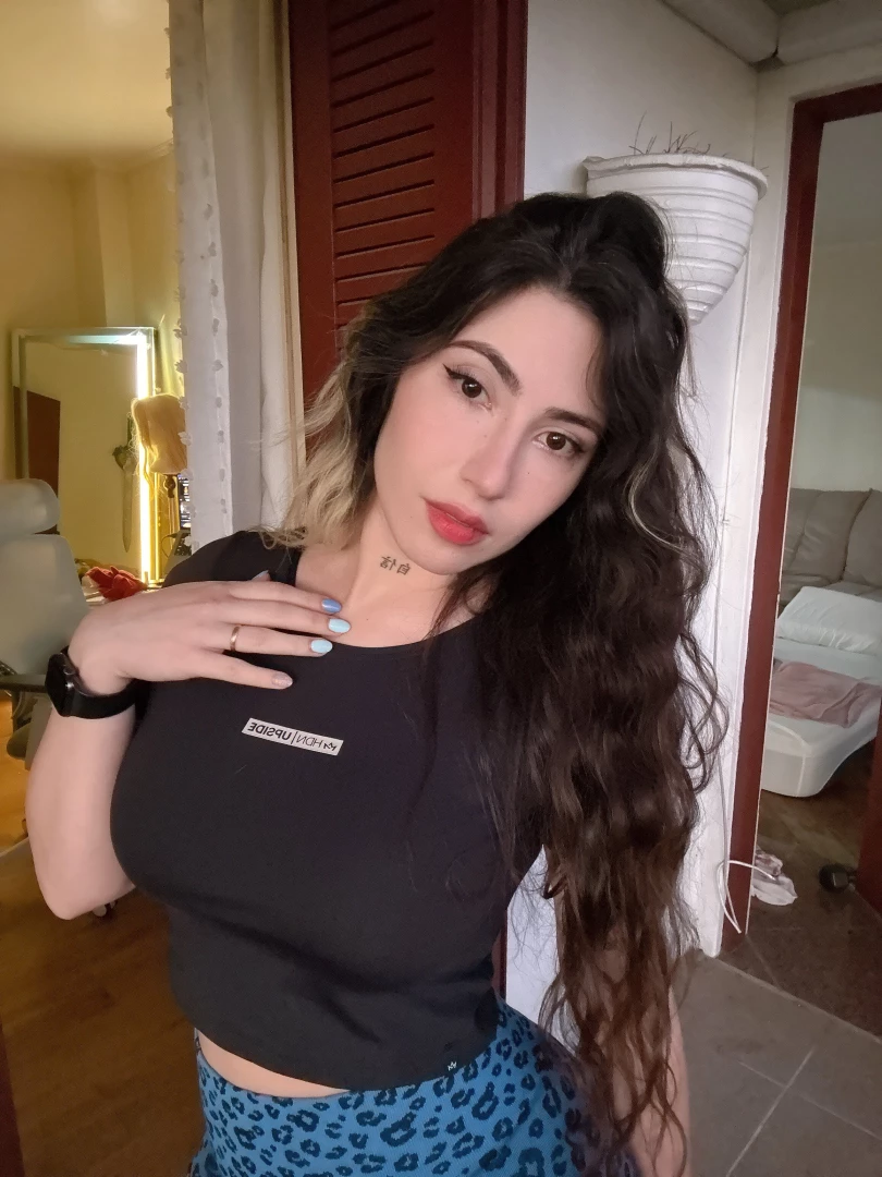 Casual selfies today hope you re all having a great friday this 