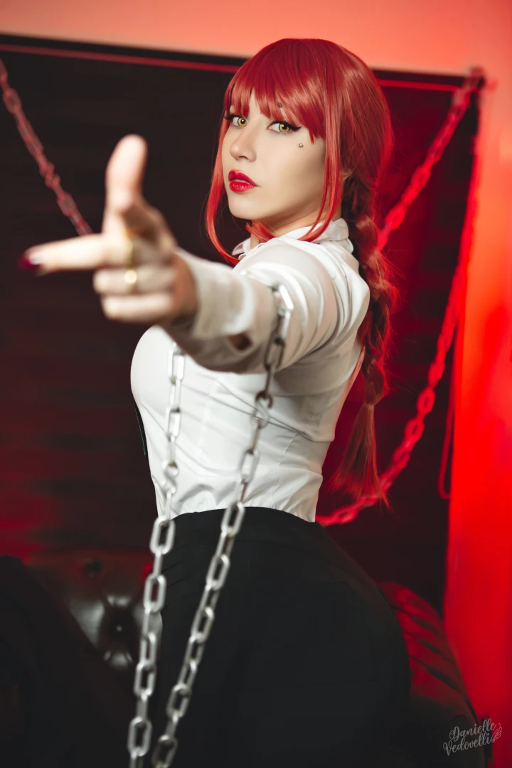 Makima is back so i had to bring her out again felt like the perfect part 1 