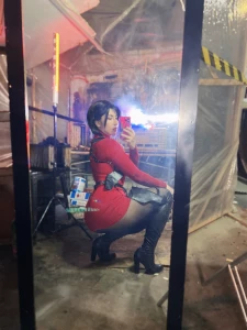 New cosplay alert ada wong from re4r
