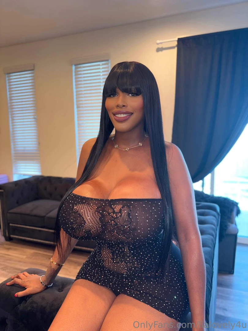 Custom naked 1 minute shoutout videos for only 50 send me a tip and i 