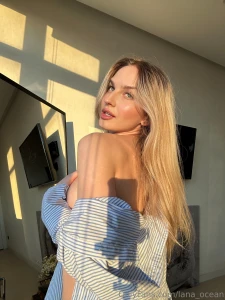 Hi guys i m in a very playful mood today and i want to share it