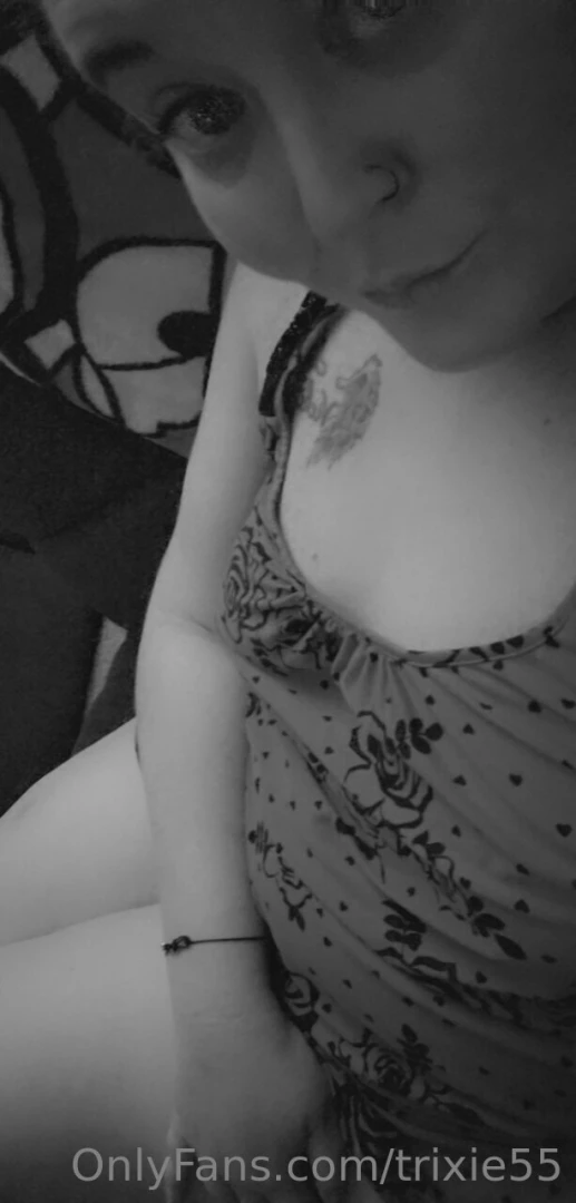 I wish someone who slip their hand up my nighty 