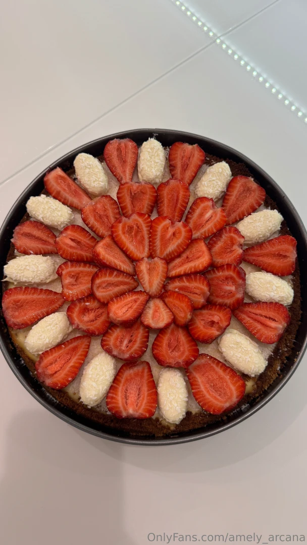 Oh yes i almost forgot to show you what kind of cheesecake i made for part 1 