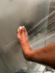 Got some stuff in the shower for you guys today part 6