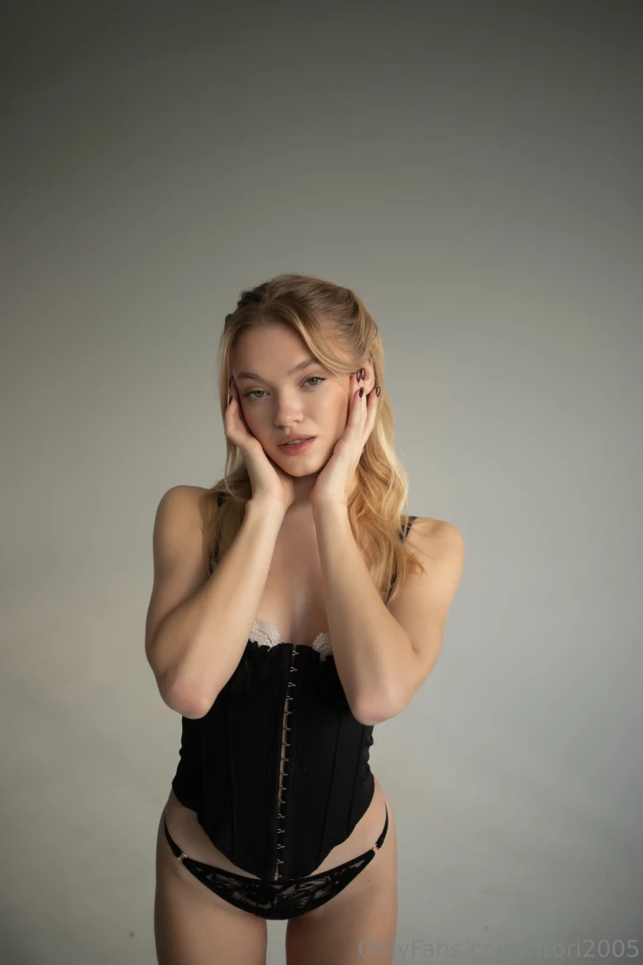 I so love taking and sharing studio pics with you i m sure you like 