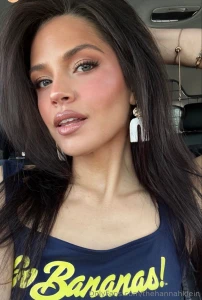 If your feeling lonely today send me a dm i m always here for you babe