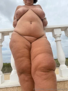 Are thick thighs your thing