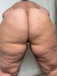 Let me sit right on your face