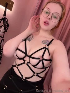 Busty babe chap_chap613 with juicy body will show you a first-class part 17