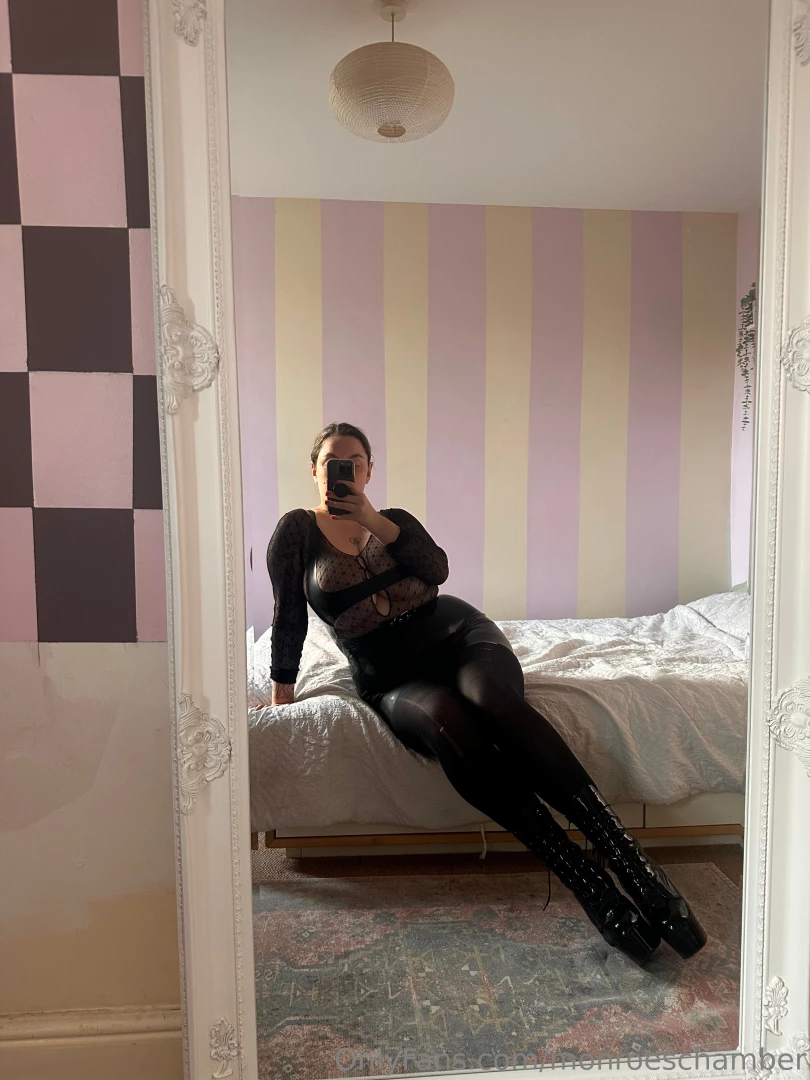 I absolutely love my figure in these pictures kiss my boots up my part 2 