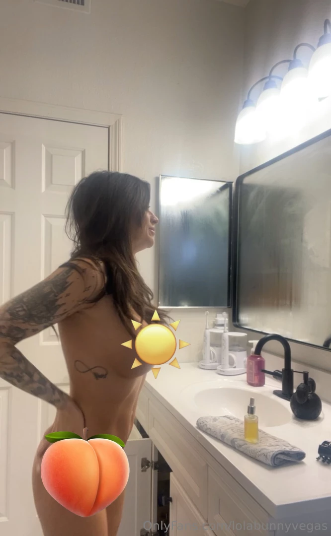 lolabunnyvegas - Watch me lather this body up after a steam shower 