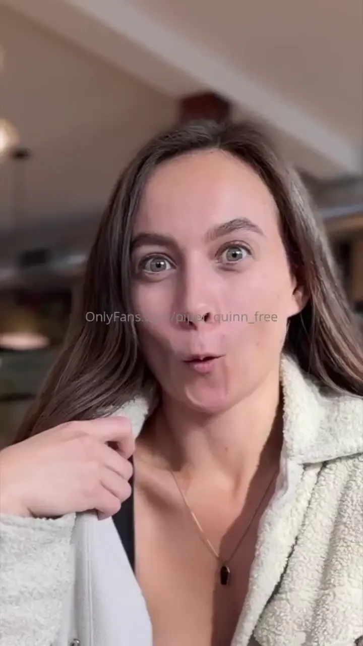 I was surrounded by people at this coffee shop 