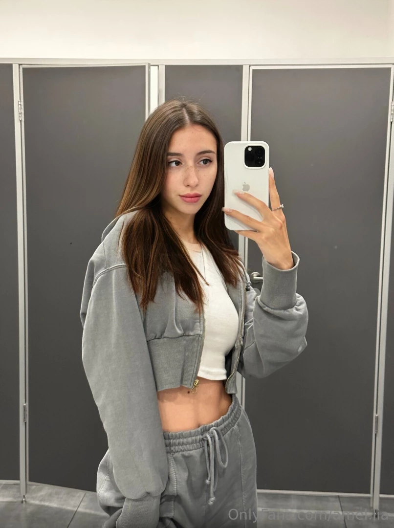 Hot girl iisabella_love this innocent cutie iisabella_love loves to part 11 