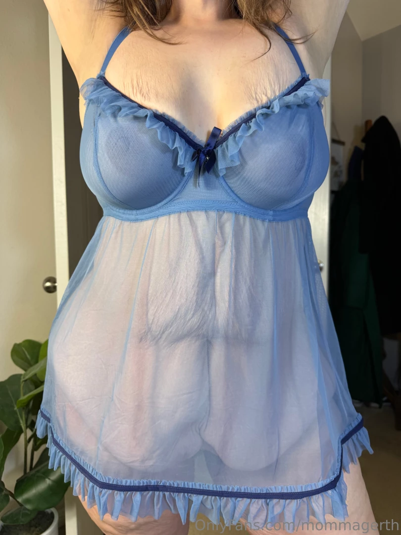 How do i look in my new blue lingerie 