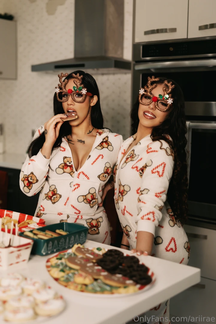 Baking cookies with stargirlstez 