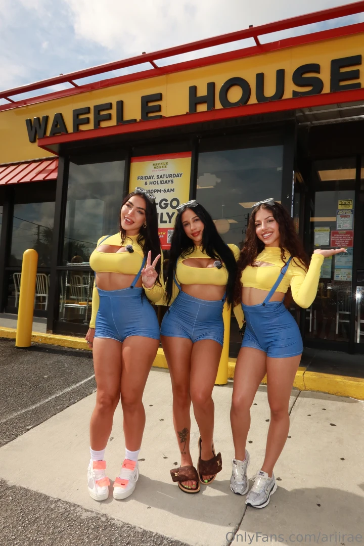 Your favorite minions stargirlstez emjayplays 