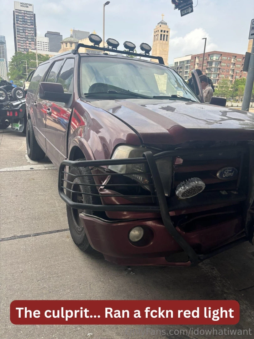 Ugh i was so ready to do my live then this asshole ran a red light and part 3 