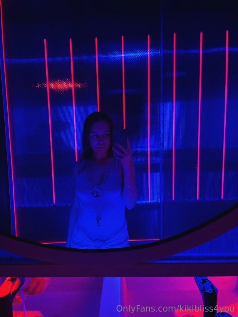 Cocktails and mirrors 