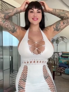 A little shake in honor of titty tuesday