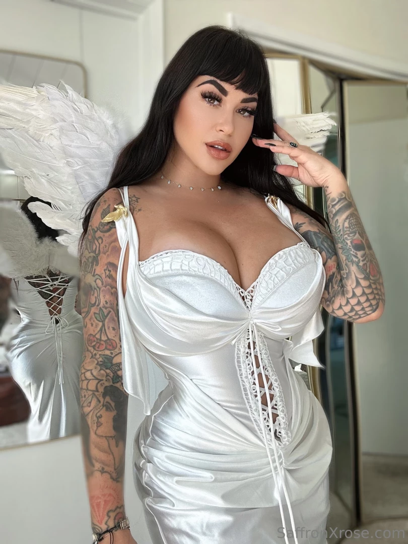 Complete the sentence i have the face of an angel and the body of a 