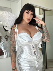Complete the sentence i have the face of an angel and the body of a