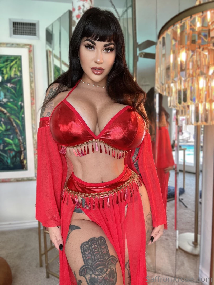 What do you think about my costume 