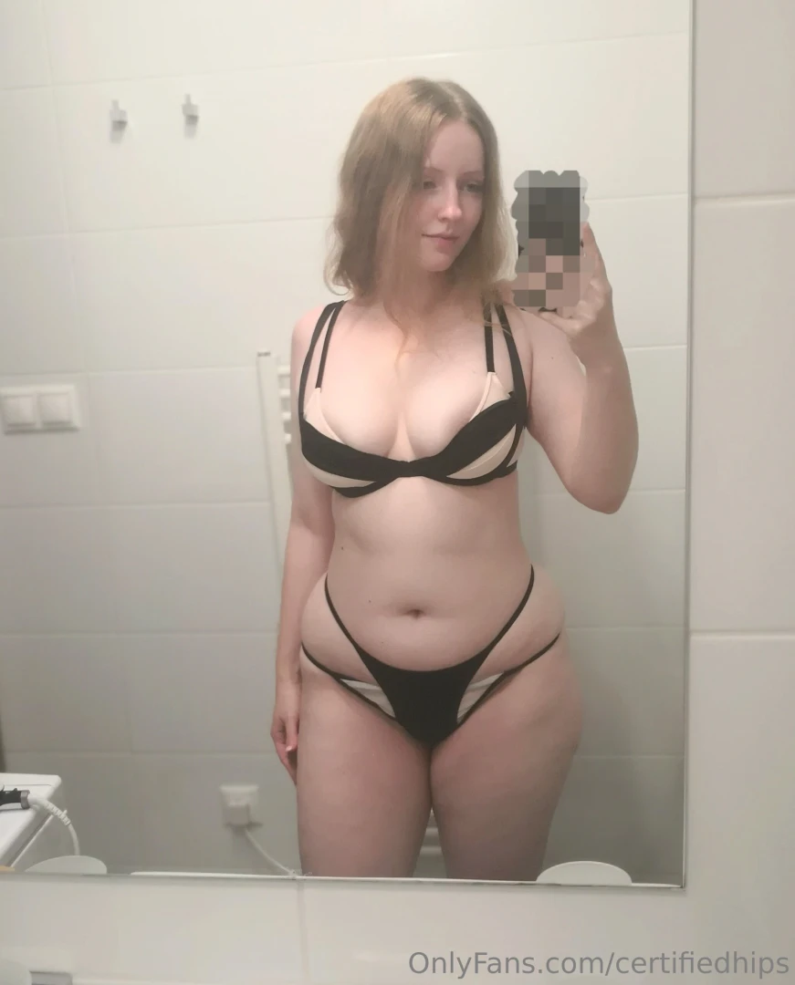 Just 2 weeks left for new vip subscribers to get a 12min dildo fucking 