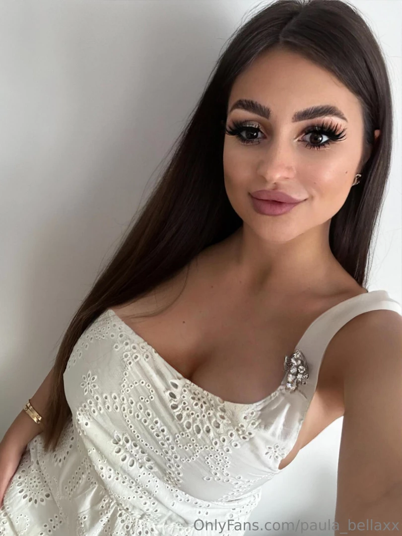 Do you like my new dress i feel sooo pretty in it 