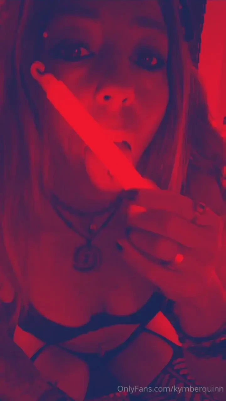 Weekend went by too freakin quick buut i also have 2marro off hehe hit 