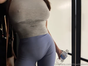 Working out to be my healthiest and hottest self for you