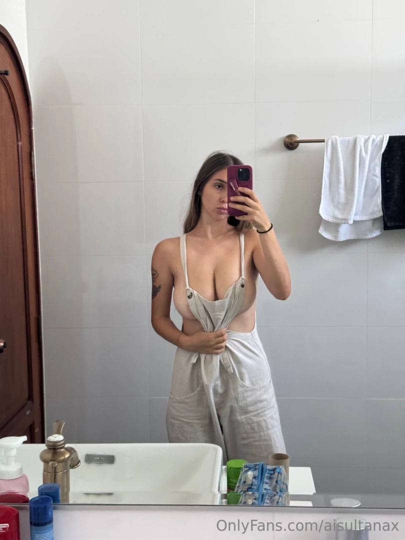 Should i wear a top under this jumpsuit or leave it like this 