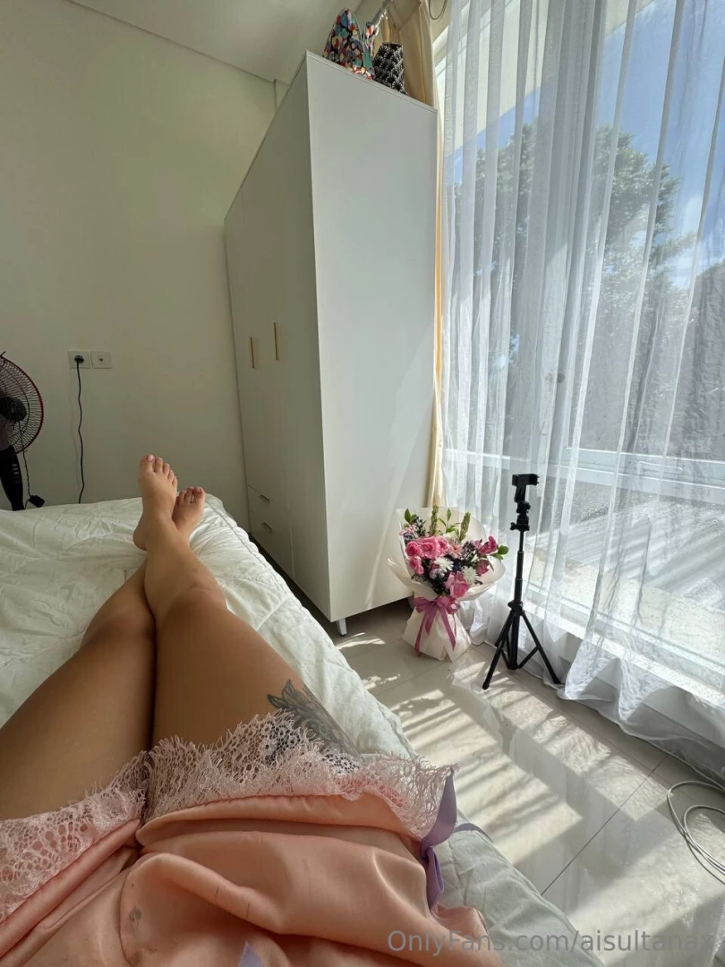 What can i do right now to bring a smile to your face part 1 