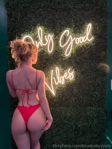 Only good vibes from this juicy ass