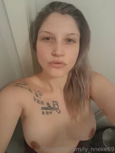 Naughty in the office oeps floeps boobs alarm